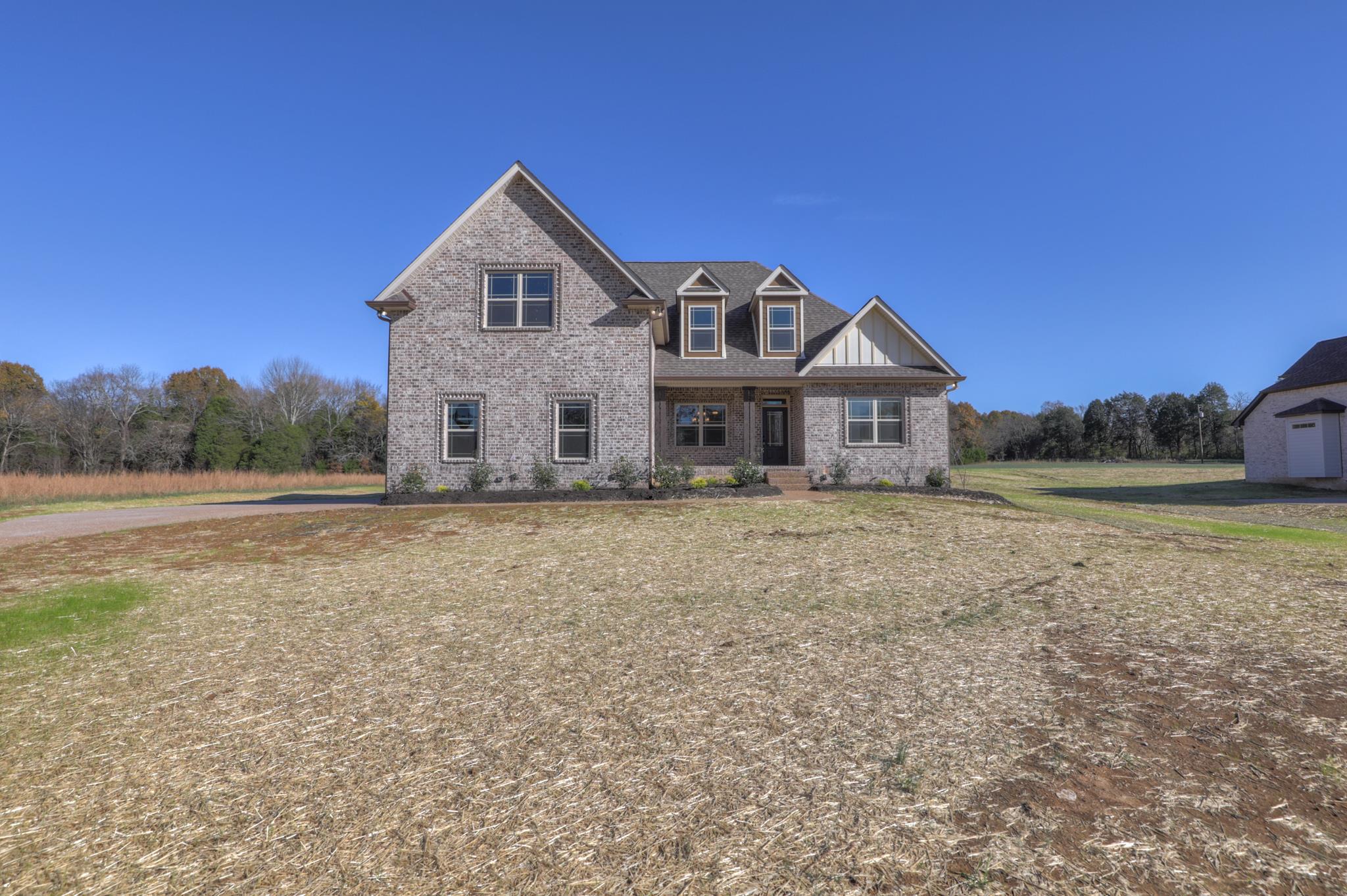 2231 Cairo Bend Road Lebanon, TN 37087 - Photo 2 of 29 a front view of a house with a yard