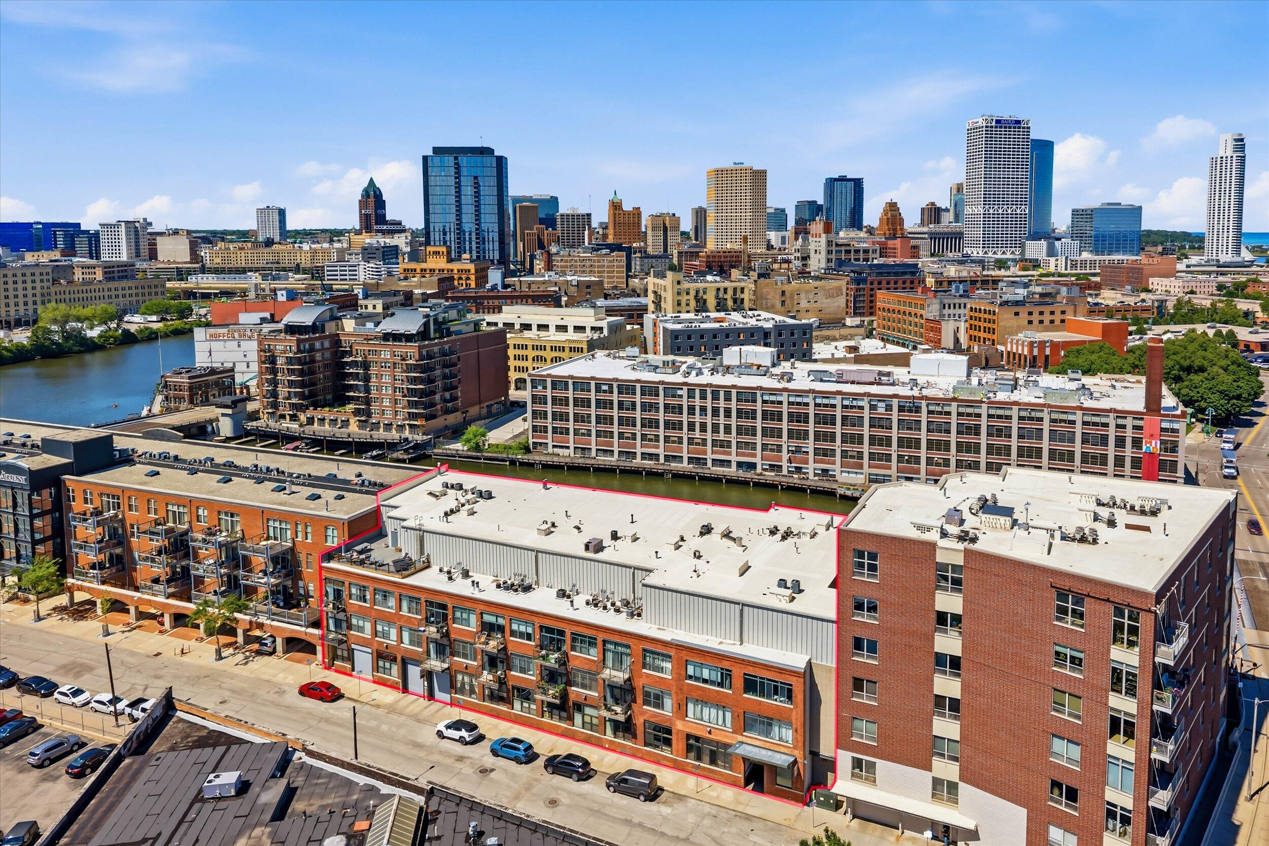 200 South Water Street, Unit 104 Milwaukee, WI 53204 - Photo 22 of 23 29-Aerial