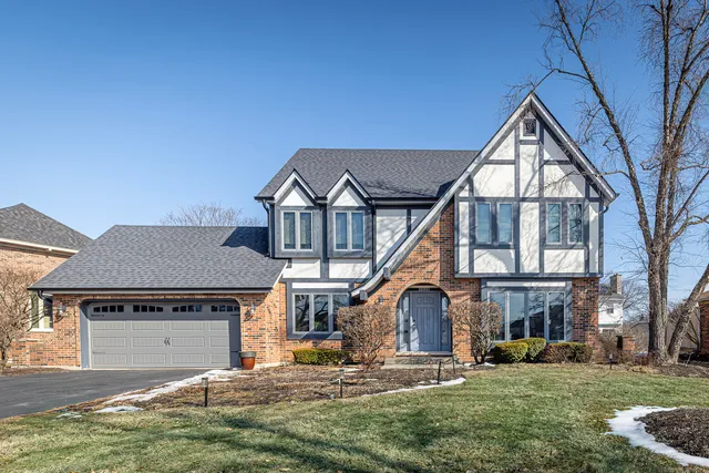 $650,000 | 4525 Arbor View Drive, Lisle, IL 60532