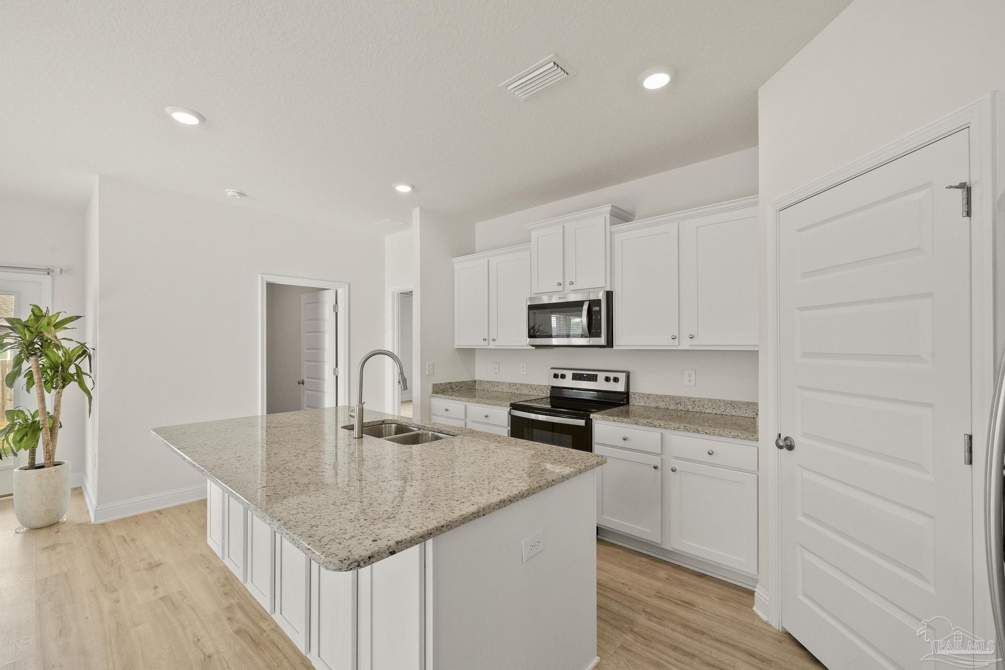 7769 Burnside Loop Pensacola, FL 32526 - Photo 13 of 43