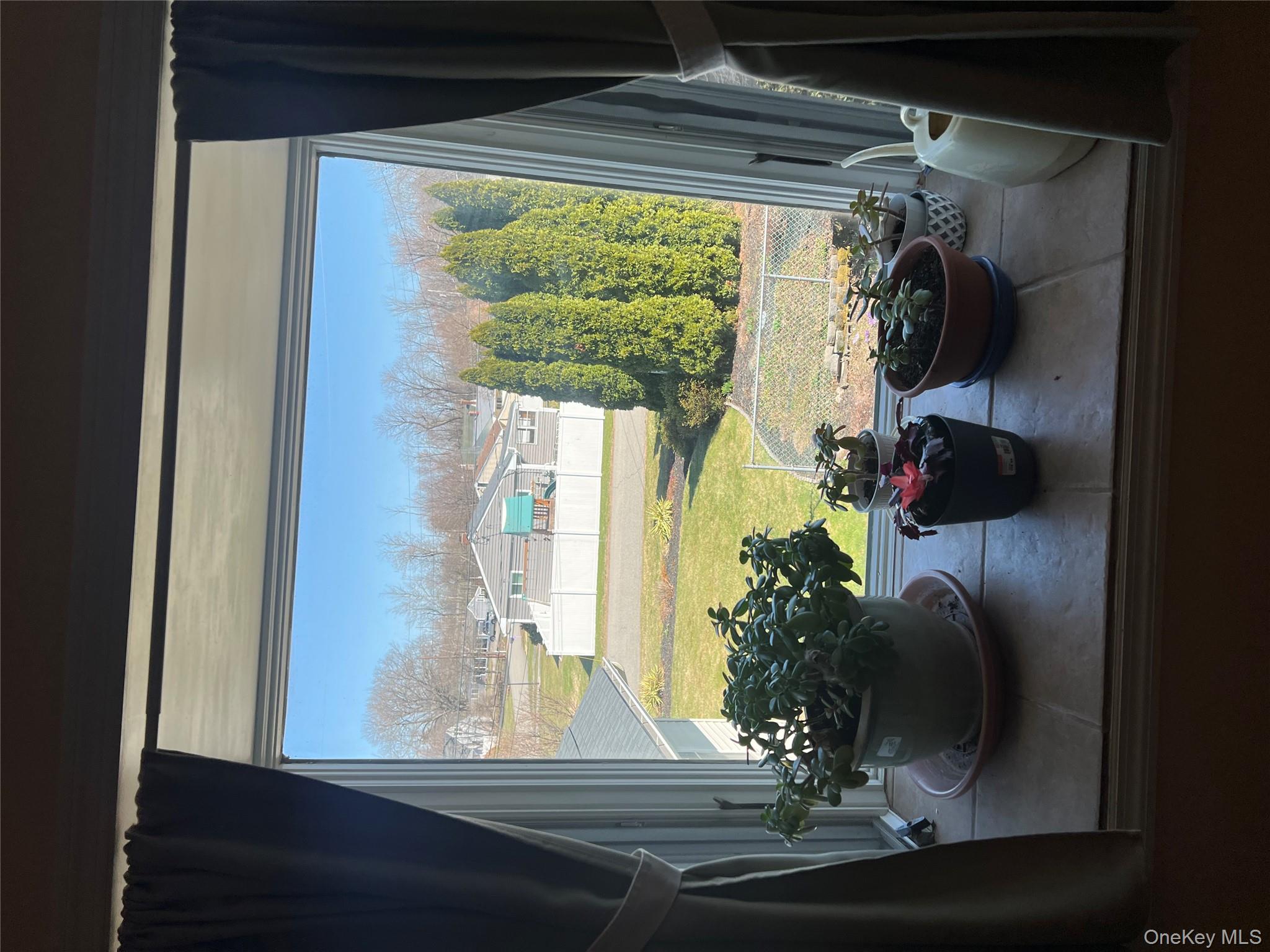 7 Pulaski Road, Unit 7 Fishkill, NY 12524 - Photo 12 of 21 Master bedroom bay window