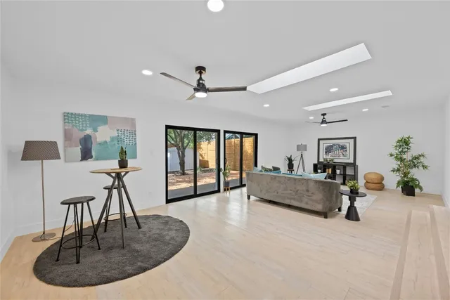 $750,000 | 1305 Ridgehaven Drive, Austin, TX 78723