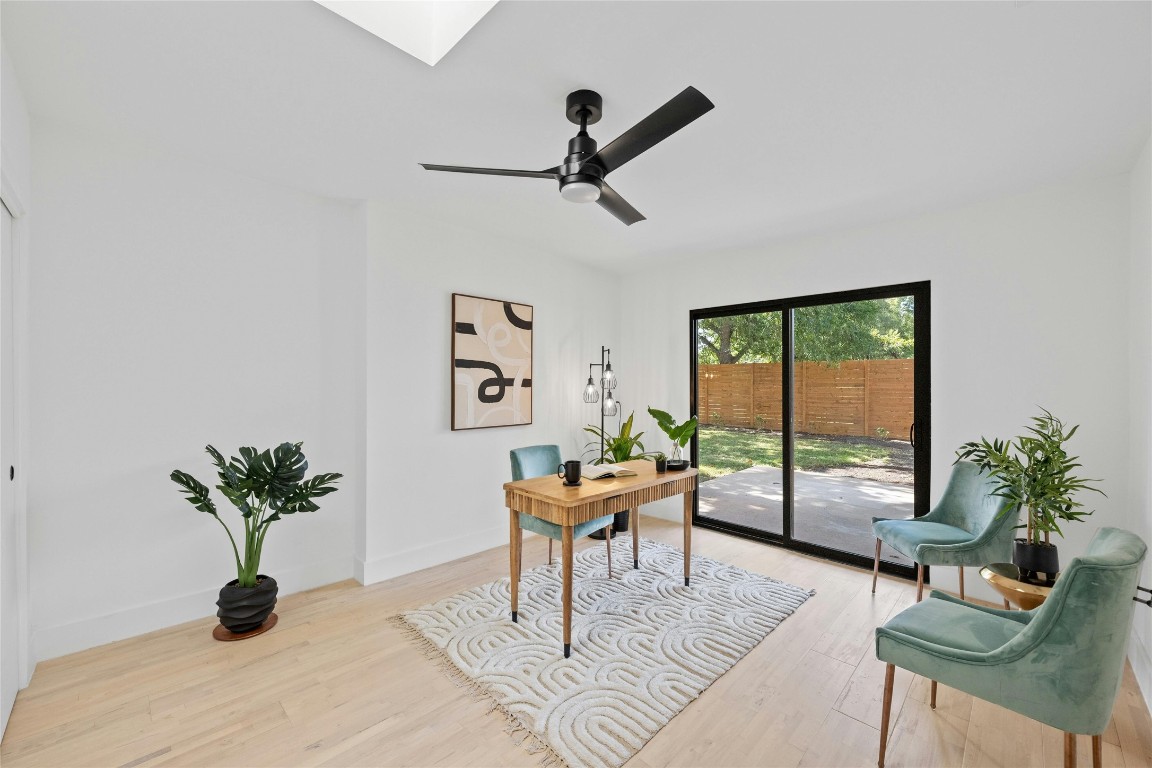 1305 Ridgehaven Drive Austin, TX 78723 - Photo 25 of 40 a living room with furniture