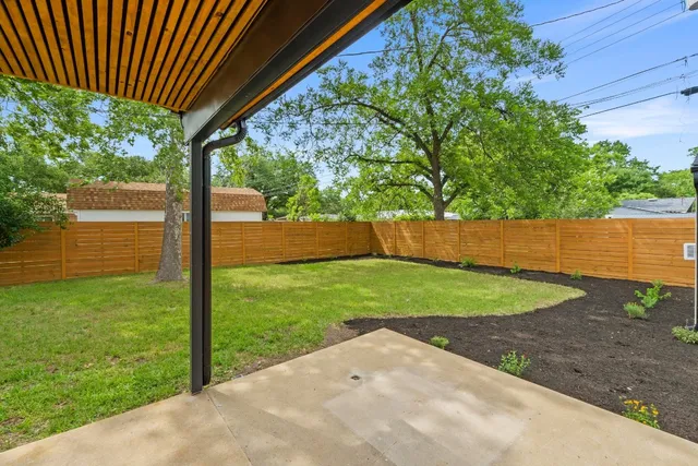 $750,000 | 1305 Ridgehaven Drive, Austin, TX 78723