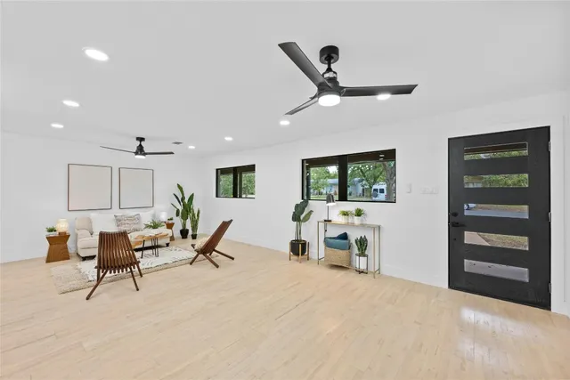 $750,000 | 1305 Ridgehaven Drive, Austin, TX 78723