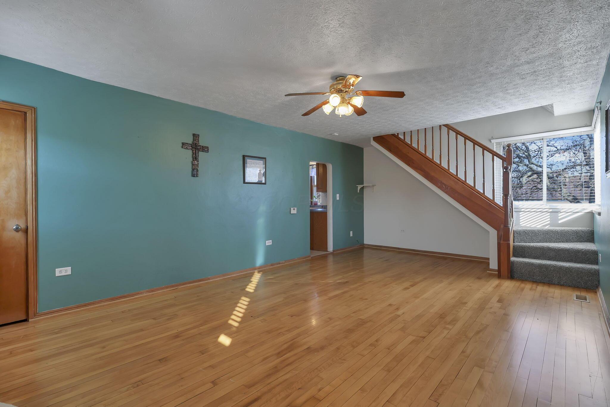 1417 Brown Road Columbus, OH 43223 - Photo 12 of 56 9-web-or-mls-G02A0287