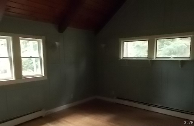 33 Allegheny Road Mount Bethel, PA 18343 - Photo 6 of 10 Gallery Image 6