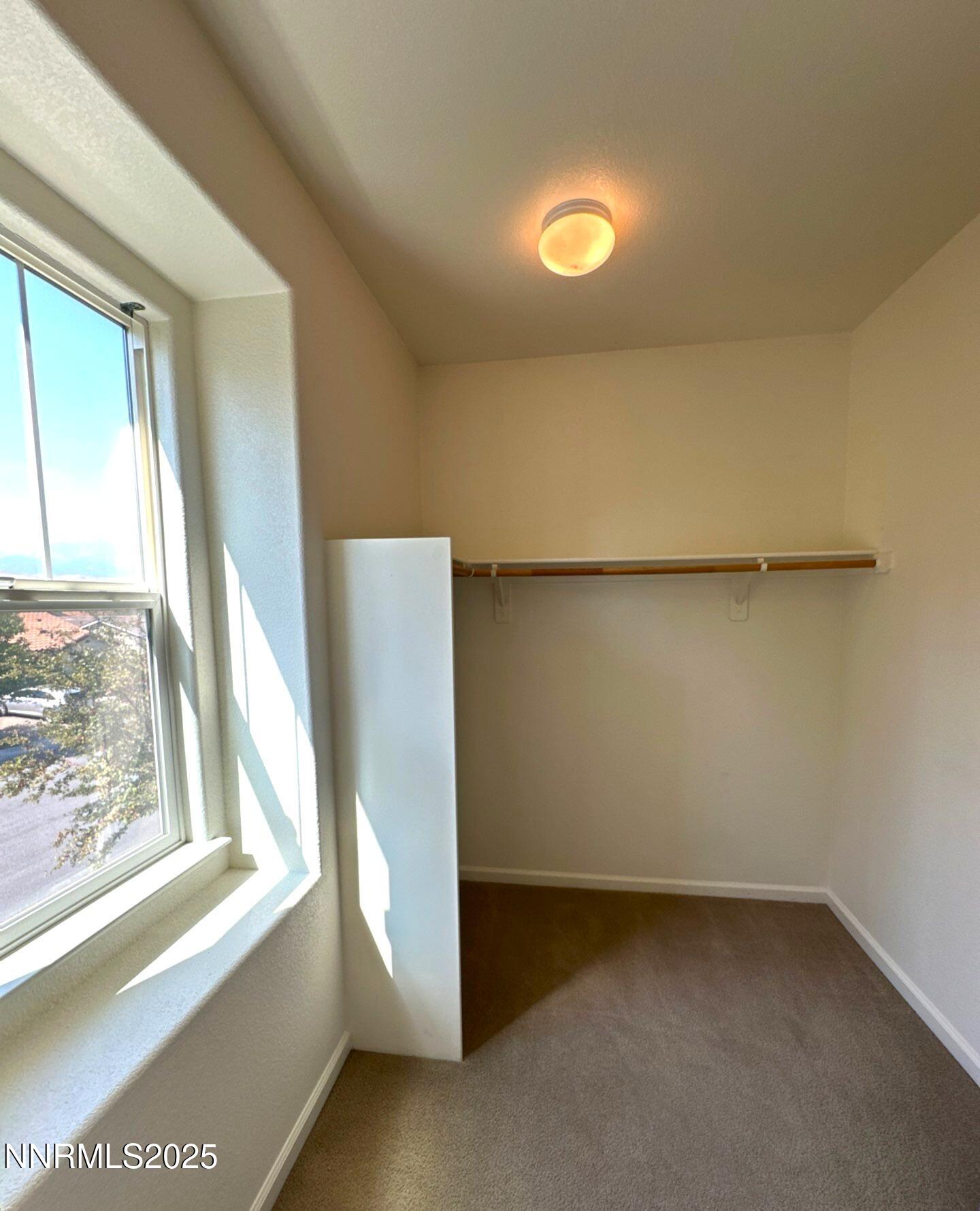 545 Terracina Way Reno, NV 89521 - Photo 16 of 26 down-net_http20250905-165-g2hdxd