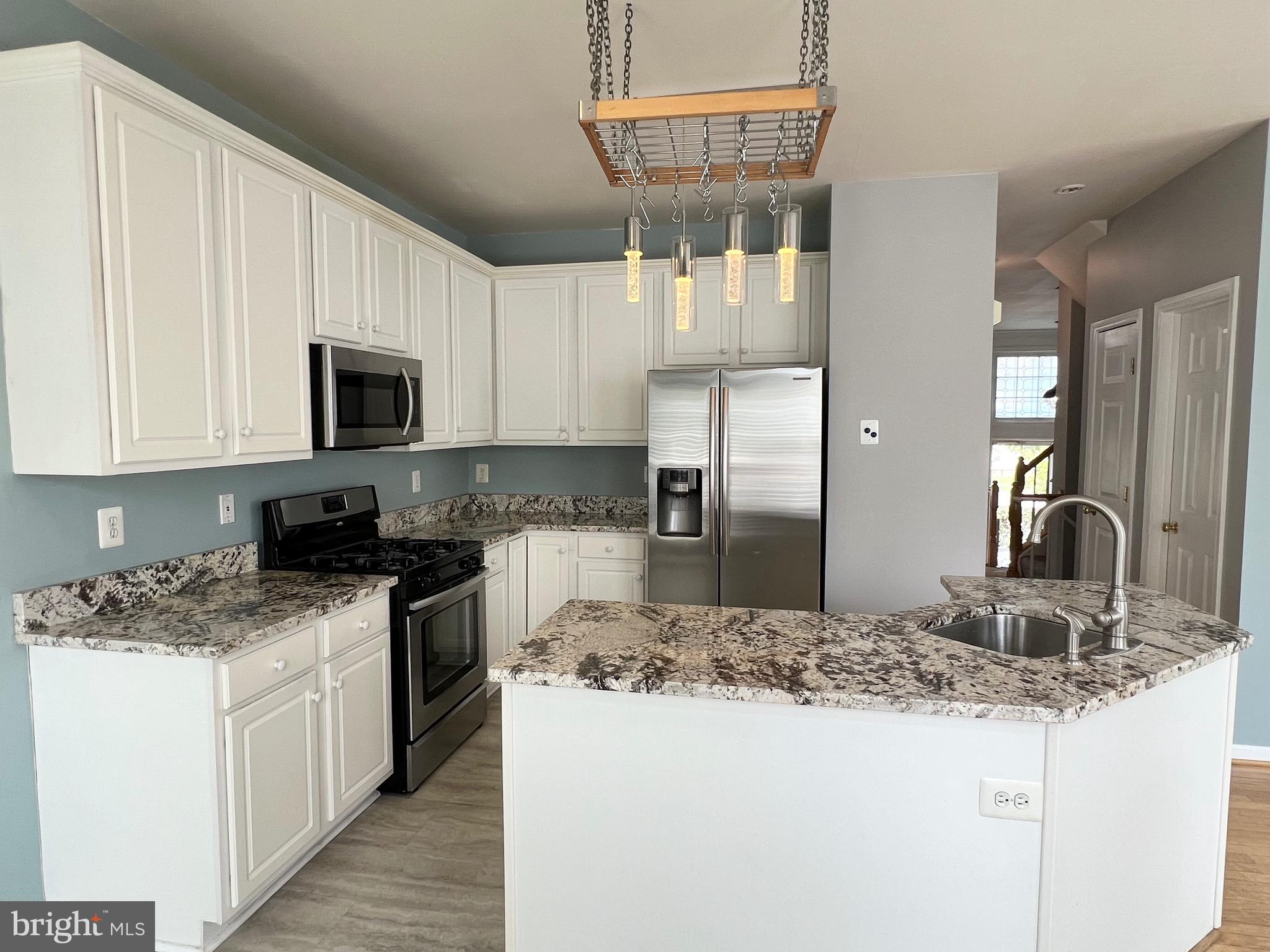 22464 Maison Carree Square Ashburn, VA 20148 - Photo 6 of 30