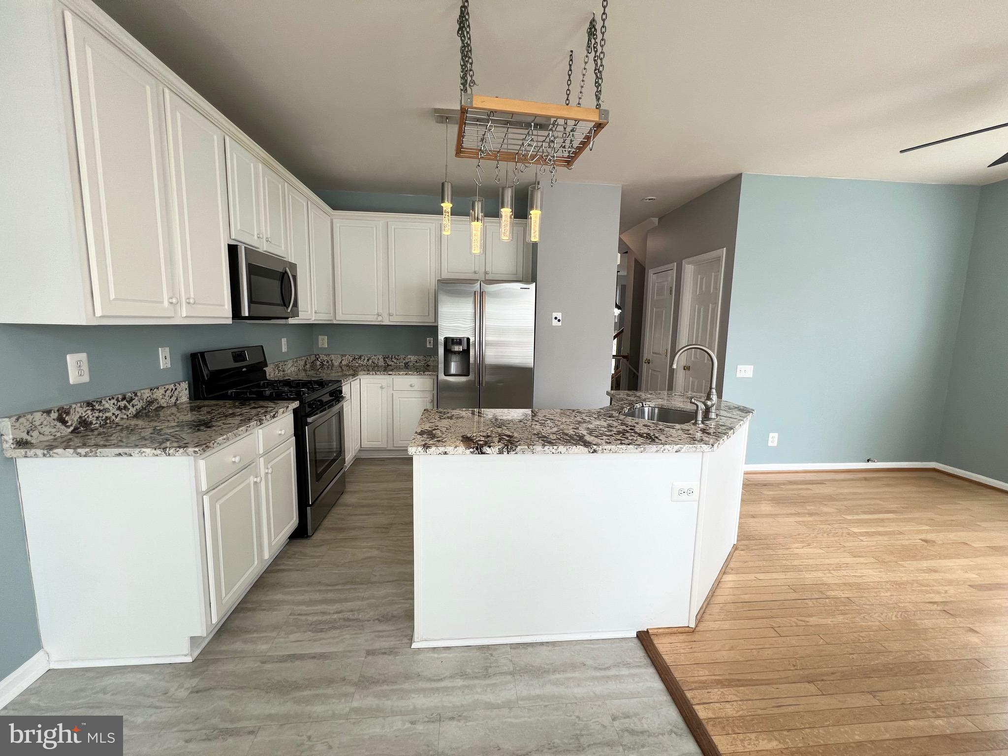 22464 Maison Carree Square Ashburn, VA 20148 - Photo 9 of 30