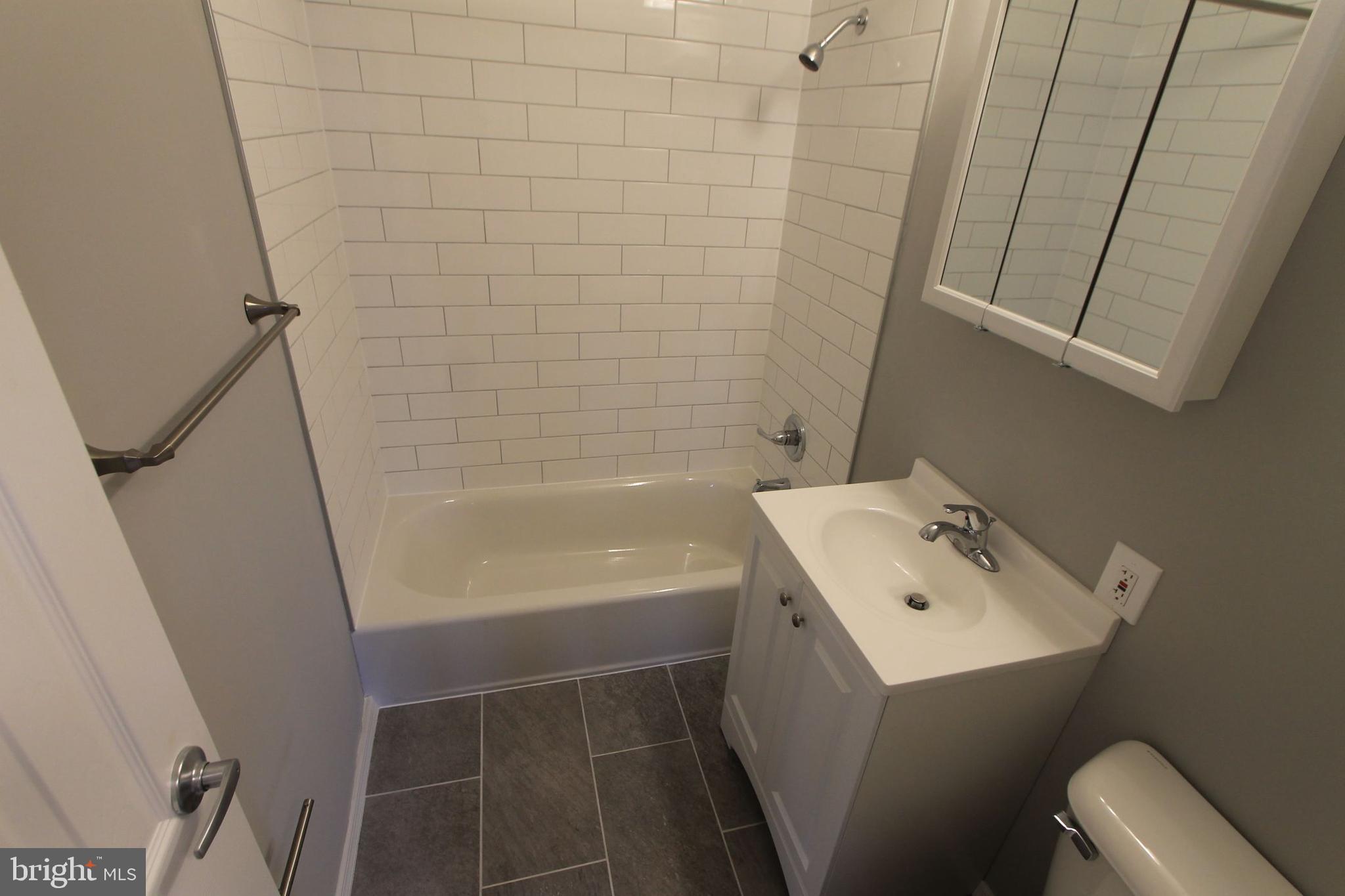 700 West Walnut Lane, Unit 209 Philadelphia, PA 19144 - Photo 5 of 23