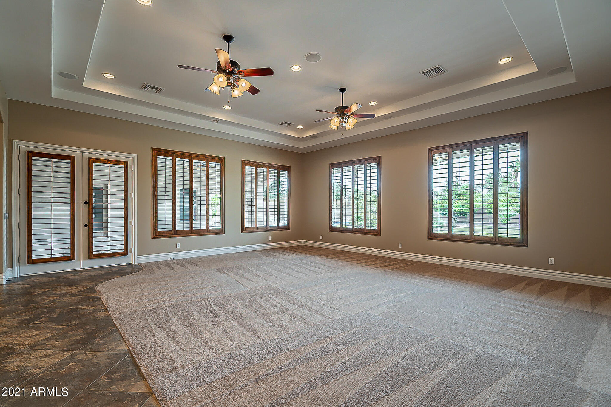 2789 East Ridgewood Lane Gilbert, AZ 85298 - Photo 20 of 60 a view of an empty room with a window