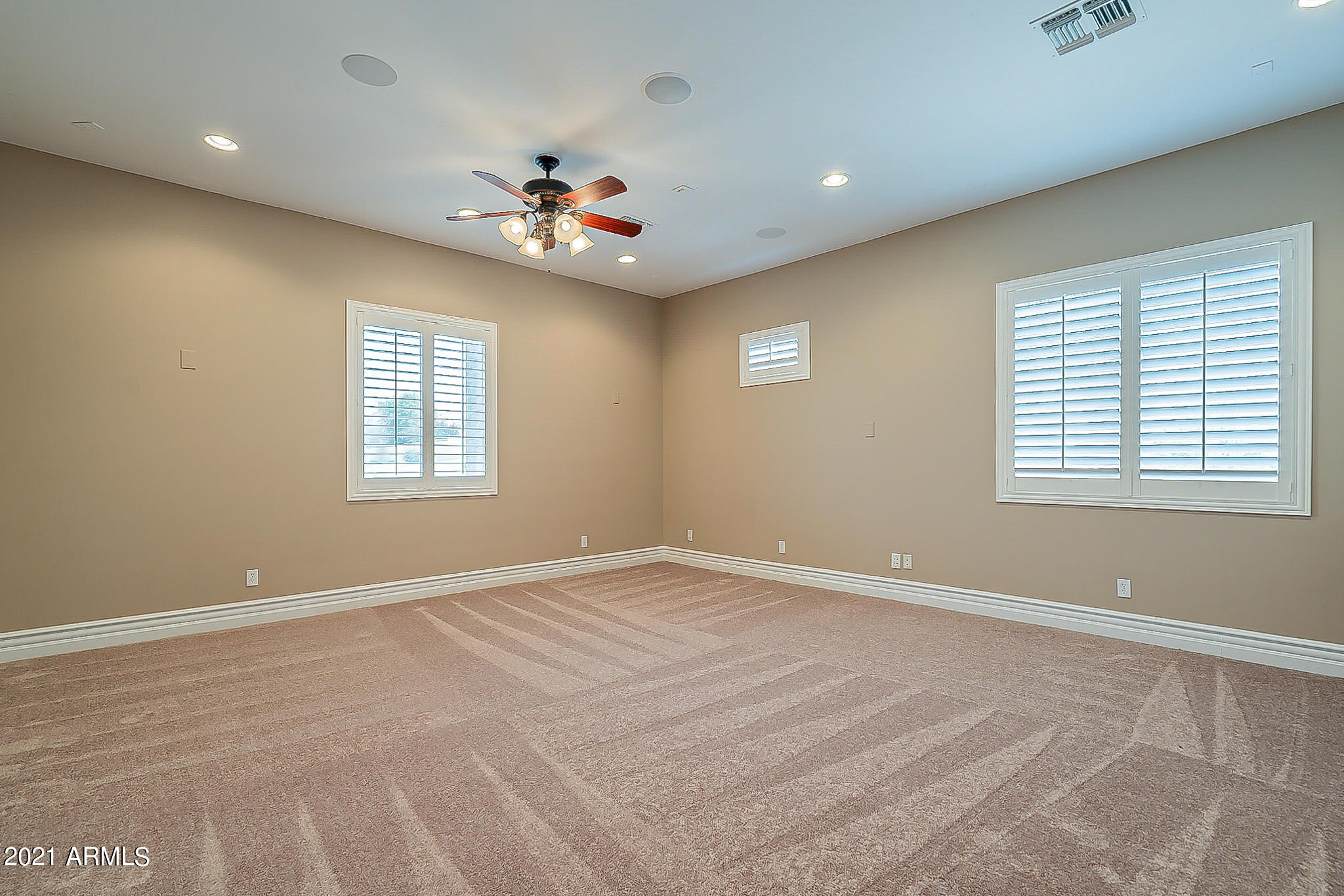 2789 East Ridgewood Lane Gilbert, AZ 85298 - Photo 41 of 60 a view of an empty room with a window