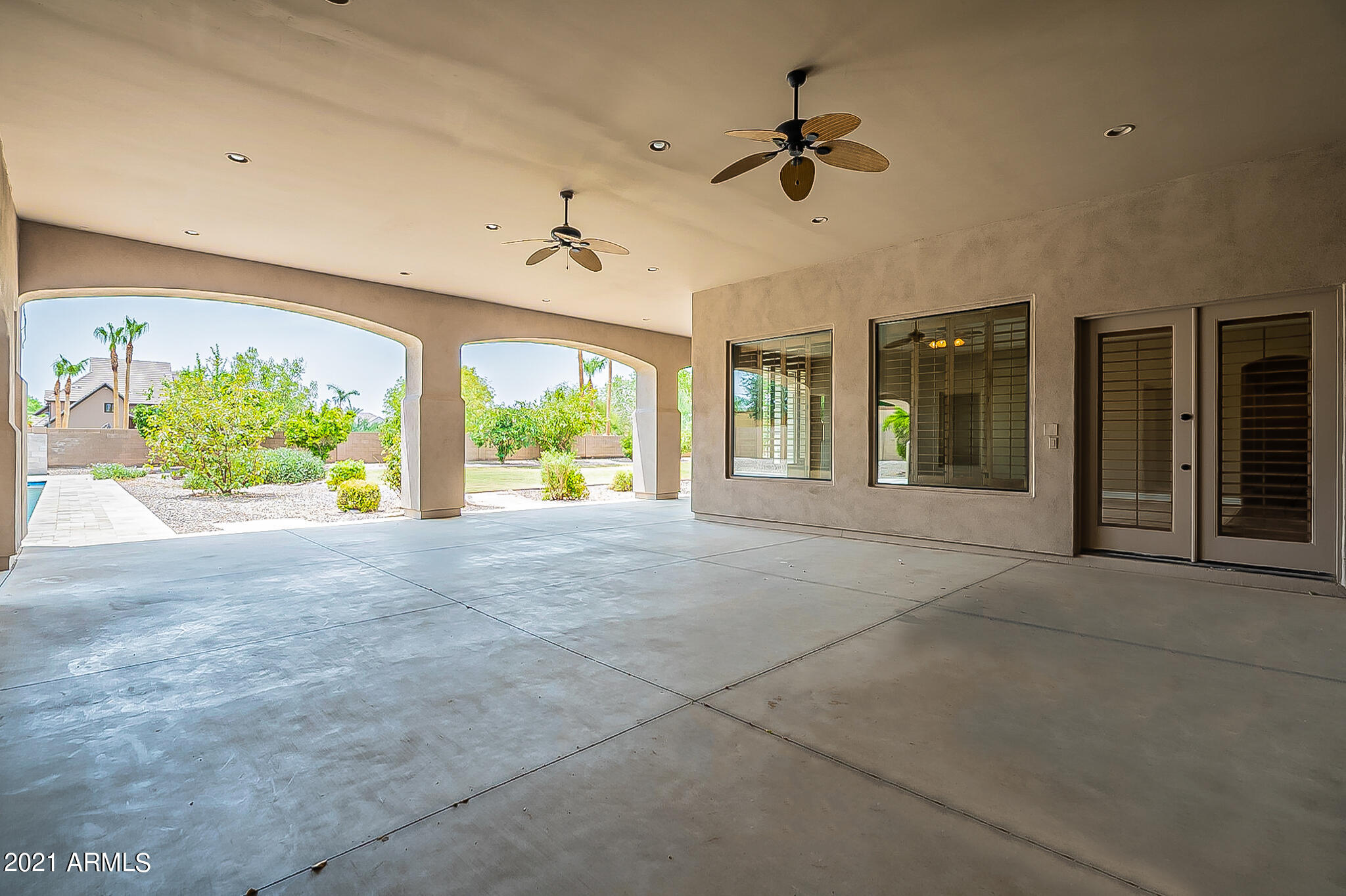 2789 East Ridgewood Lane Gilbert, AZ 85298 - Photo 58 of 60 a view of an empty room with a window