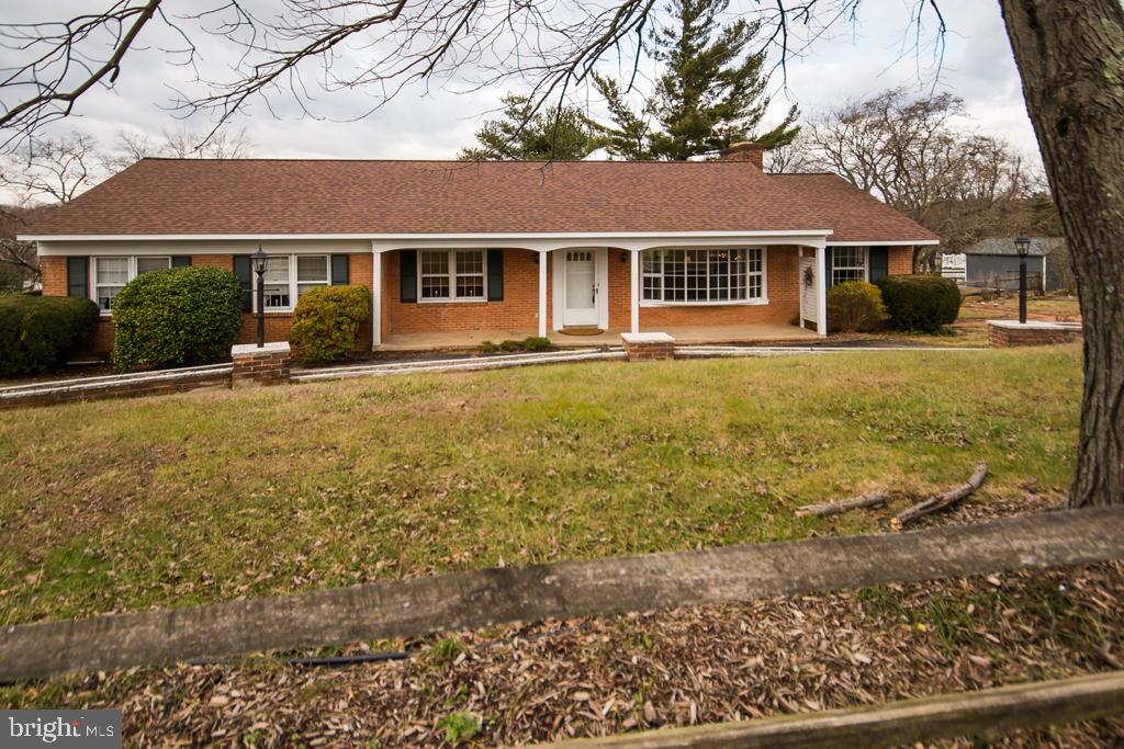 8924 Satyr Hill Road Baltimore, MD 21234 - Photo 2 of 38 Sprawling rancher with circular driveway