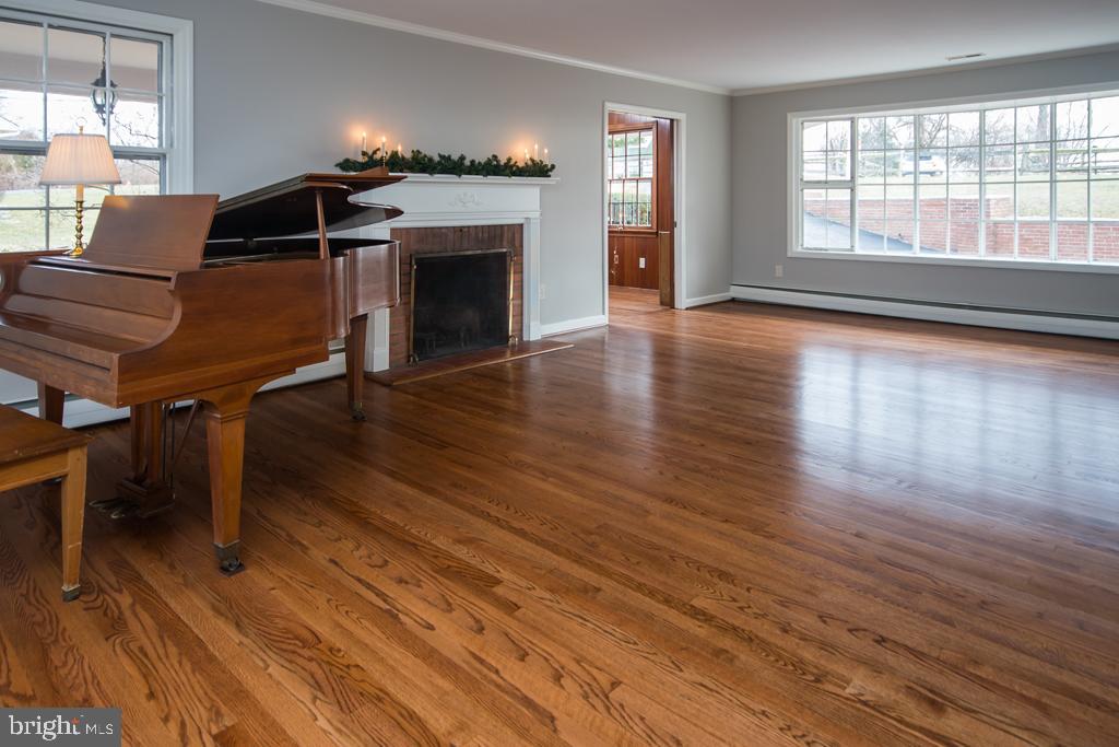 8924 Satyr Hill Road Baltimore, MD 21234 - Photo 5 of 38 2 bay windows make this room so inviting