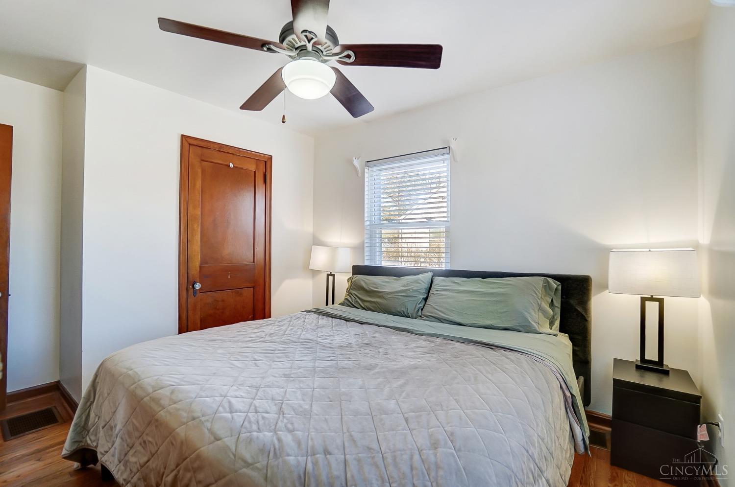 7492 Bridgetown Road Cincinnati, OH 45248 - Photo 17 of 30