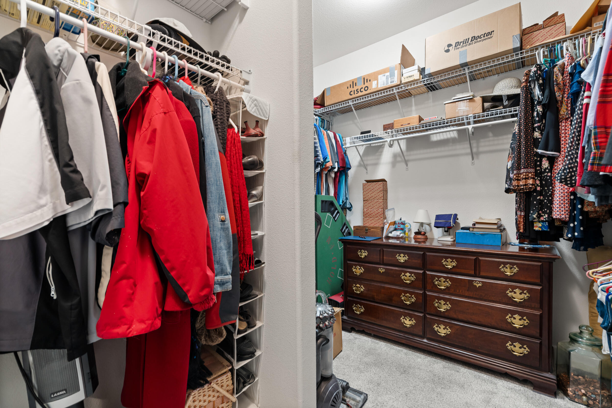 115 Sandridge Way Eagle Point, OR 97524 - Photo 26 of 36 Primary Walk-in Closet
