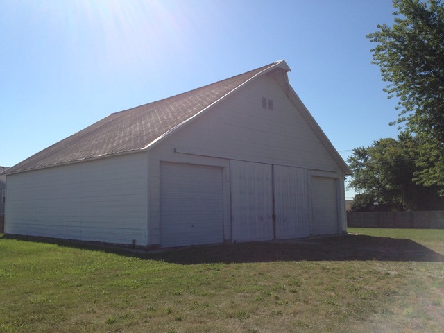 25536 Theodore Street Plainfield, IL 60586 - Photo 2 of 6