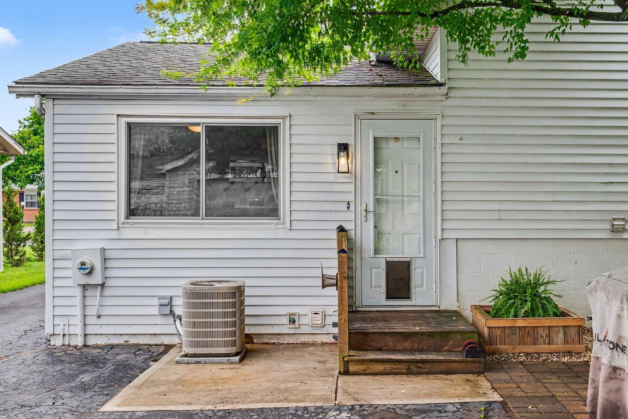 1759 River Bend Road Columbus, OH 43223 - Photo 26 of 32 026_file_3660