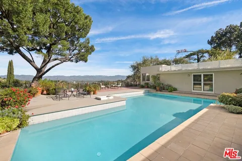$2,749,000 | 3300 Red Rose Drive, Encino, CA 91436