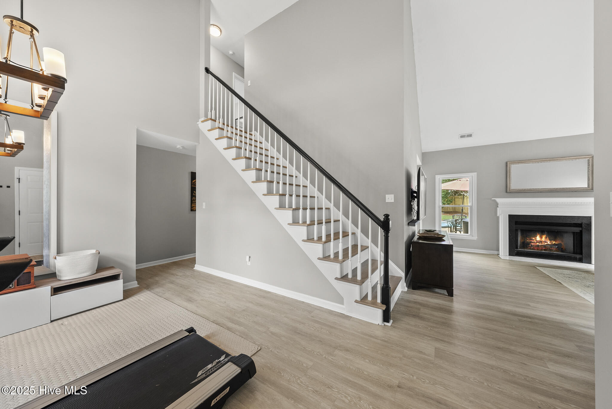 12200 Inglehurst Drive Raleigh, NC 27613 - Photo 6 of 53 Entry View