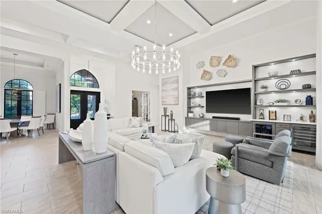 $3,495,000 | 4249 Deephaven Lane, Naples, FL 34119