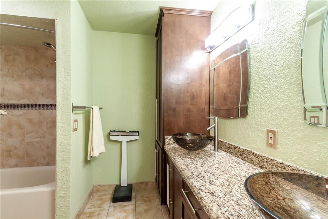 15861 Huntridge Road Davie, FL 33331 - Photo 15 of 31 Photo 15