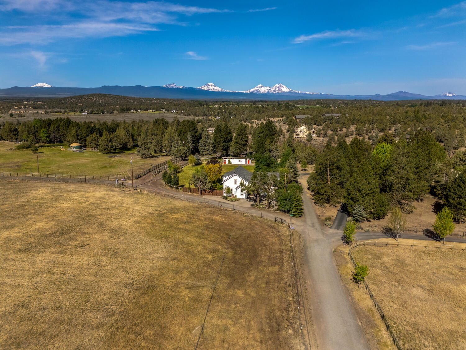 20123 Elder Lane Bend, OR 97703 - Photo 35 of 51 20260525-20123-elder-lane-042