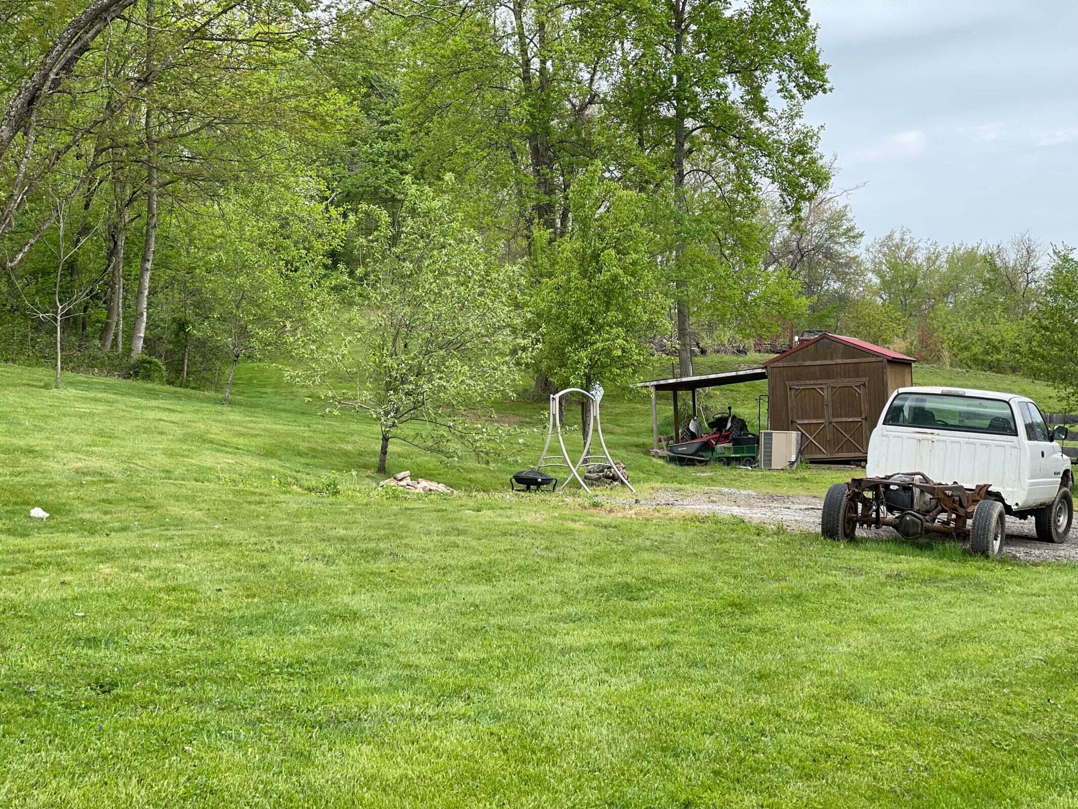 395 Reffitt Road Jeffersonville, KY 40337 - Photo 39 of 39 20220430171922443750000000-o
