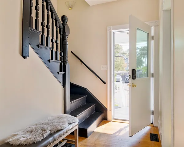 a view of entryway and hall