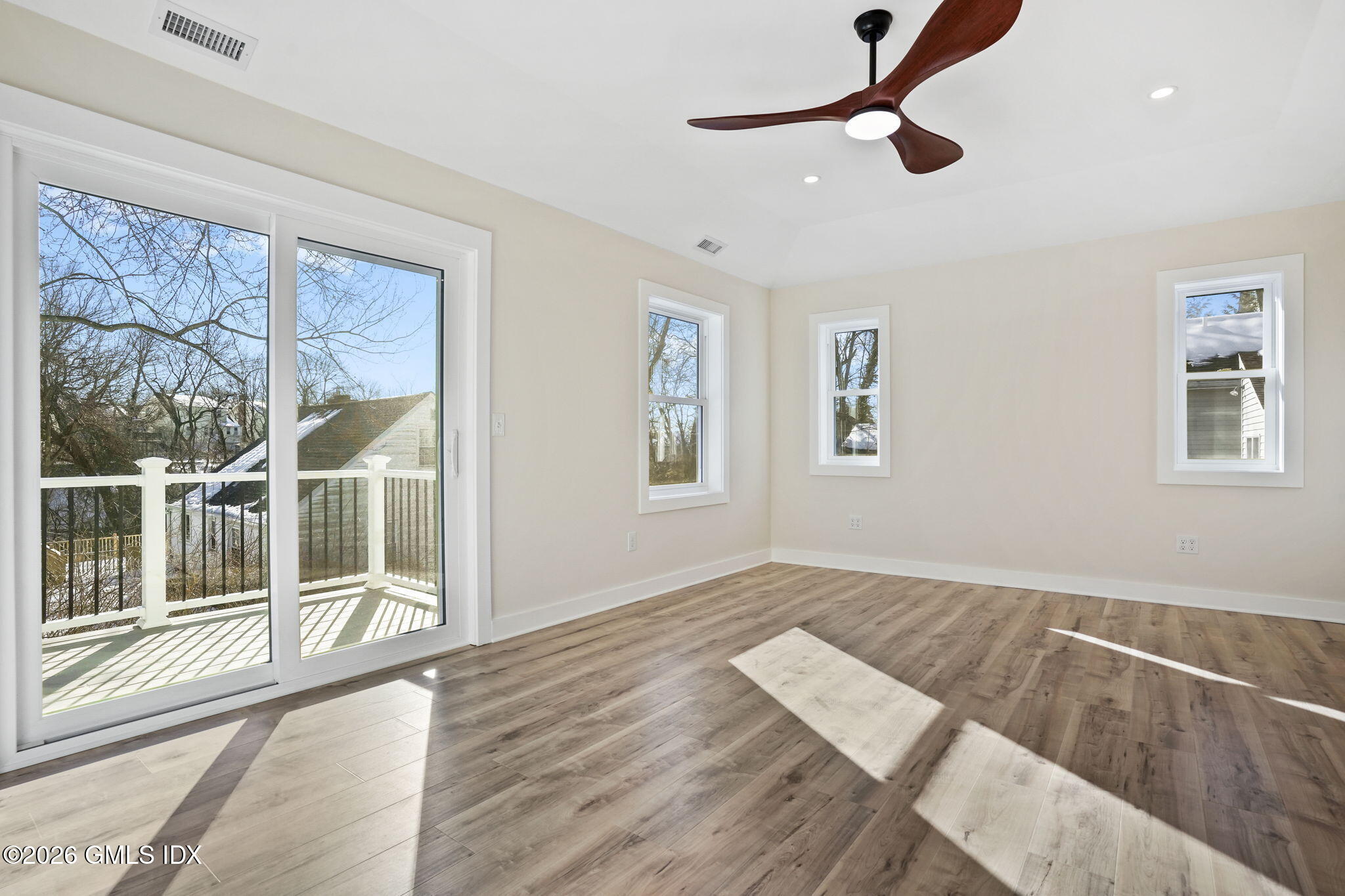 79 View Street West, Unit WEST Greenwich, CT 06830 - Photo 12 of 26 27-web-or-mls-79-view-st-w