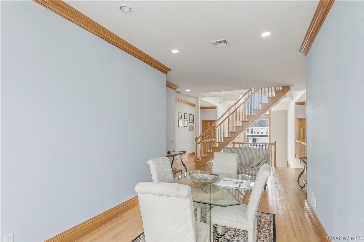 672 Dune Road Westhampton Beach, NY 11978 - Photo 23 of 38 a view of entryway and hall
