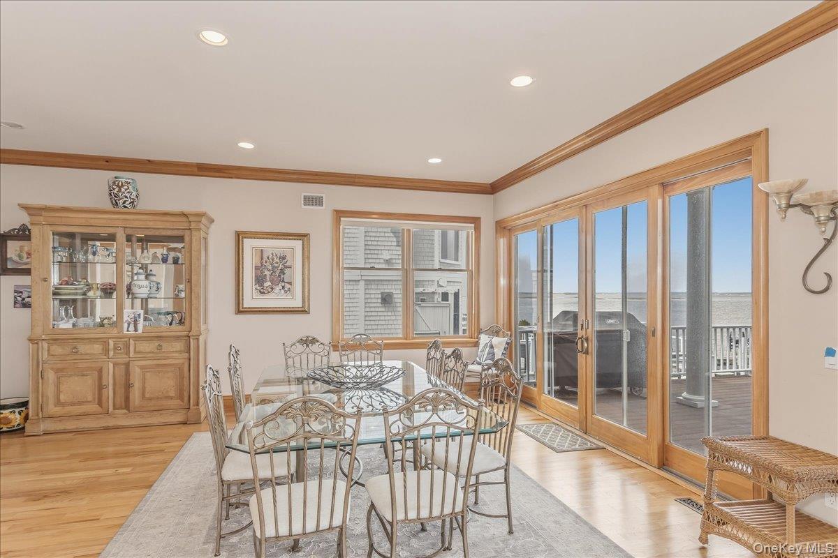 672 Dune Road Westhampton Beach, NY 11978 - Photo 10 of 38