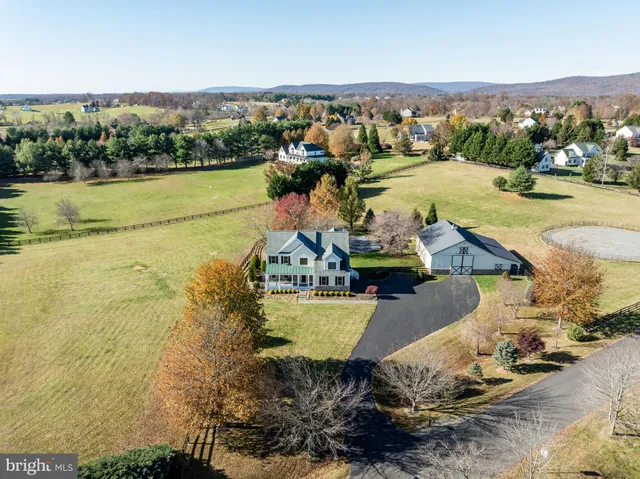 $1,450,000 | 38607 Millstone Drive, Purcellville, VA 20132
