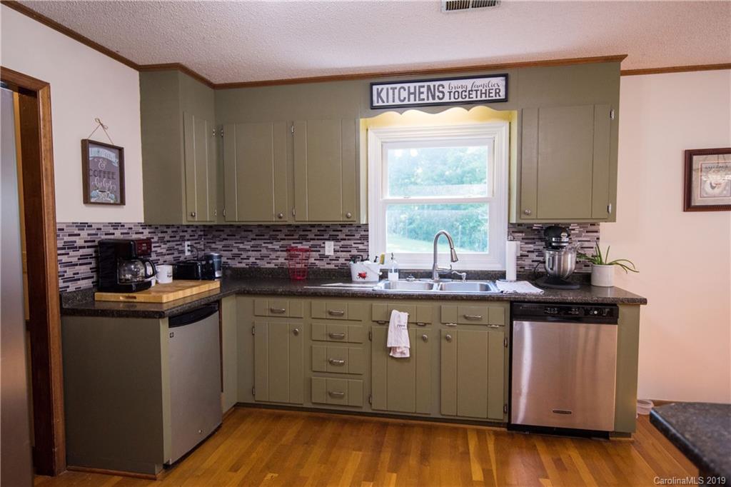 322 A Lowe Road Alexis, NC 28006 - Photo 6 of 21 Gallery Image 6