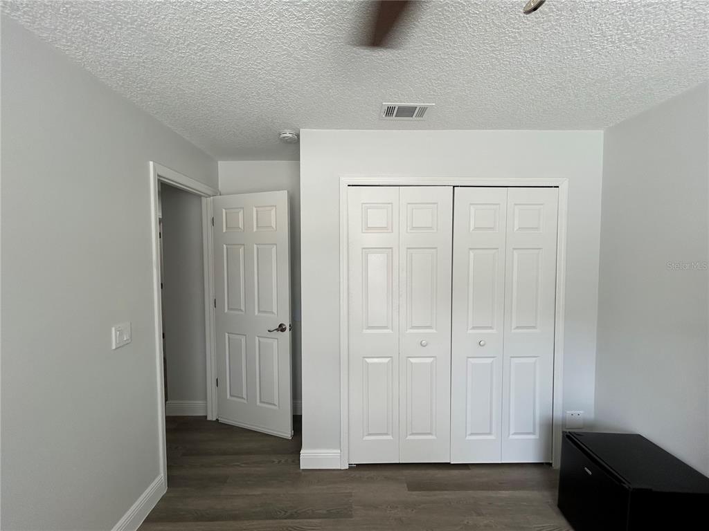 3926 Greenview Pines Court Orlando, FL 32817 - Photo 20 of 28 a view of an empty room