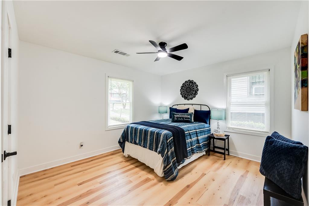 766 Pegg Road Southwest Atlanta, GA 30315 - Photo 17 of 33