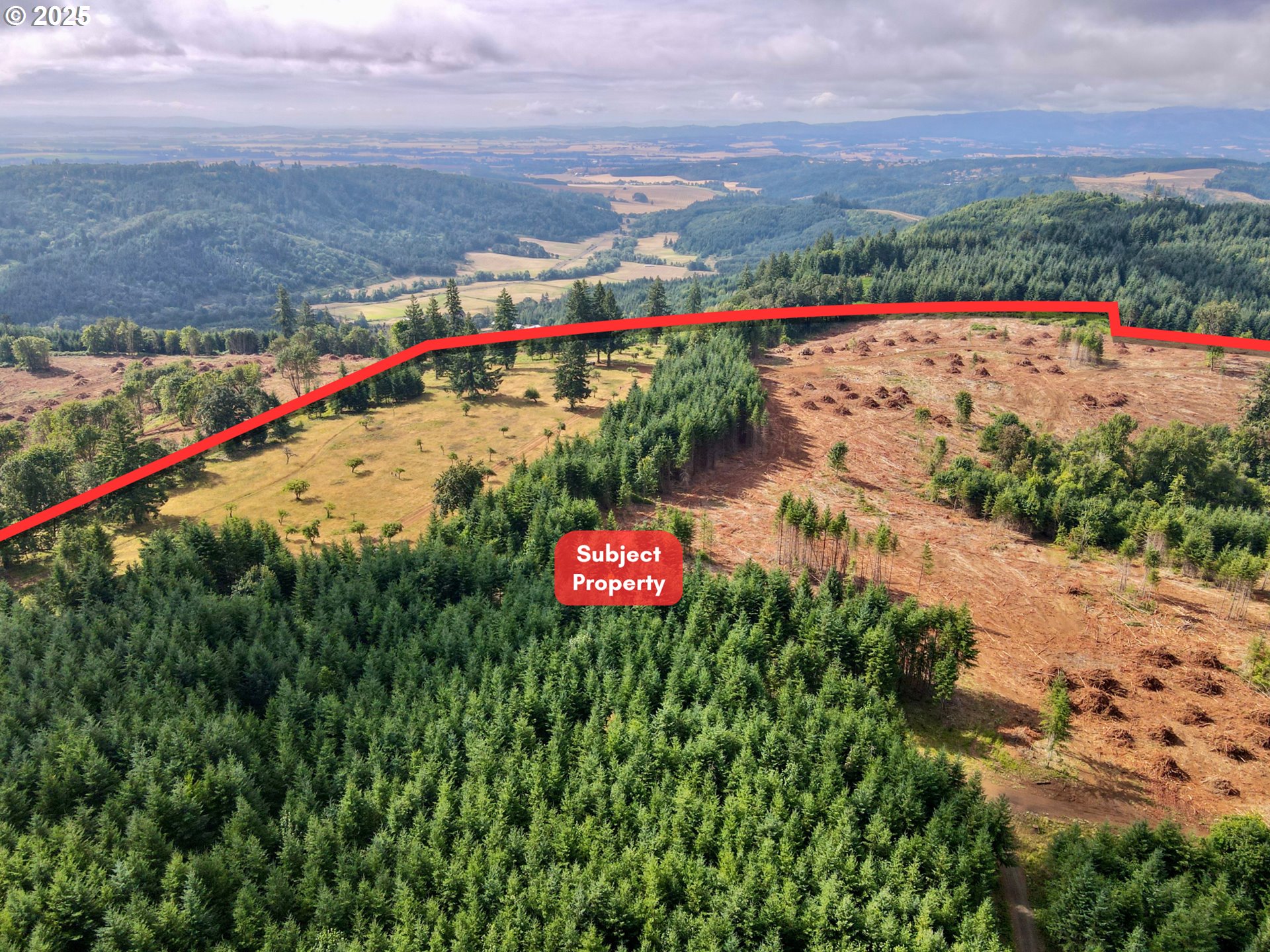 11892 Dupee Valley Road Sheridan, OR 97378 - Photo 19 of 48 a view of a city with an ocean beach