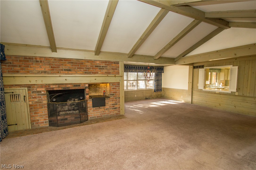 6900 Archwood Road Independence, OH 44131 - Photo 6 of 25 Great Room with Dining Nook
