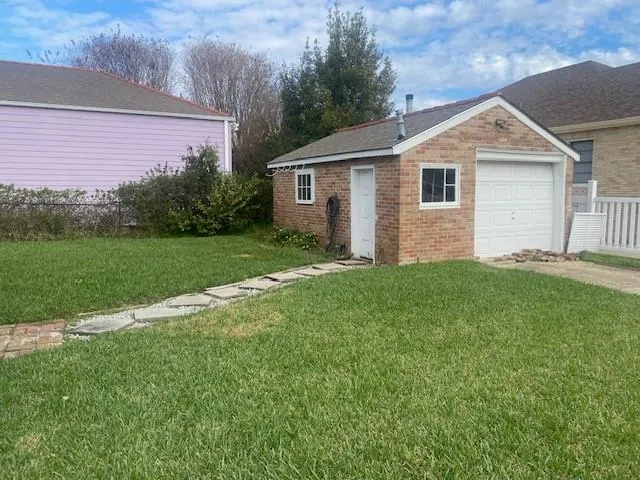 $1,900 | 401 Ridgelake Drive, Metairie, LA 70001