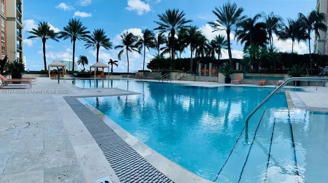 $5,000 | 550 Okeechobee Boulevard, Unit 1620, West Palm Beach, FL 33401