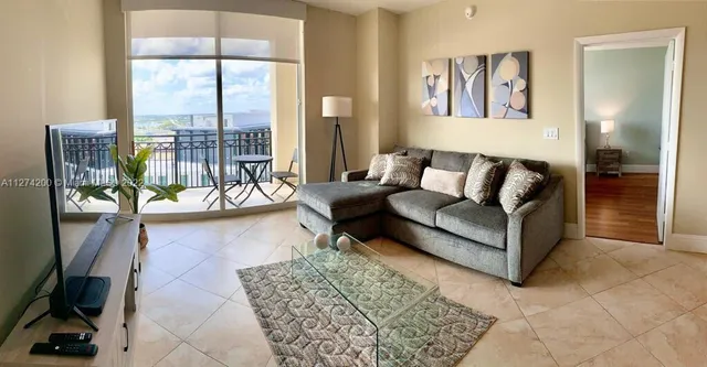 $5,000 | 550 Okeechobee Boulevard, Unit 1620, West Palm Beach, FL 33401