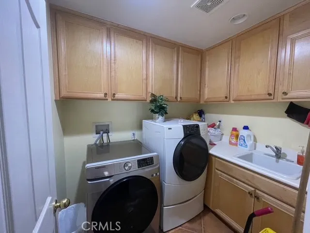 $949,900 | 42206 Kimberly Way, Murrieta, CA 92562