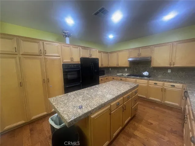 $949,900 | 42206 Kimberly Way, Murrieta, CA 92562