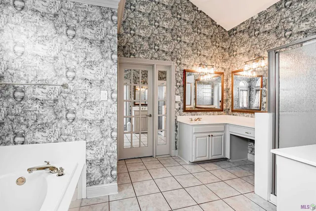 $449,999 | 40204 Pelican Point Parkway, Gonzales, LA 70737