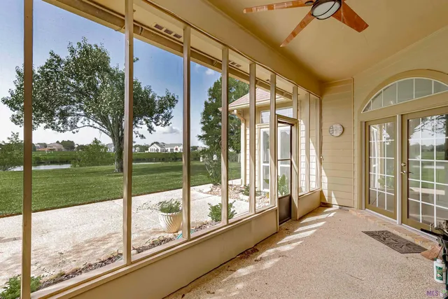 $449,999 | 40204 Pelican Point Parkway, Gonzales, LA 70737