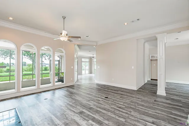 $449,999 | 40204 Pelican Point Parkway, Gonzales, LA 70737