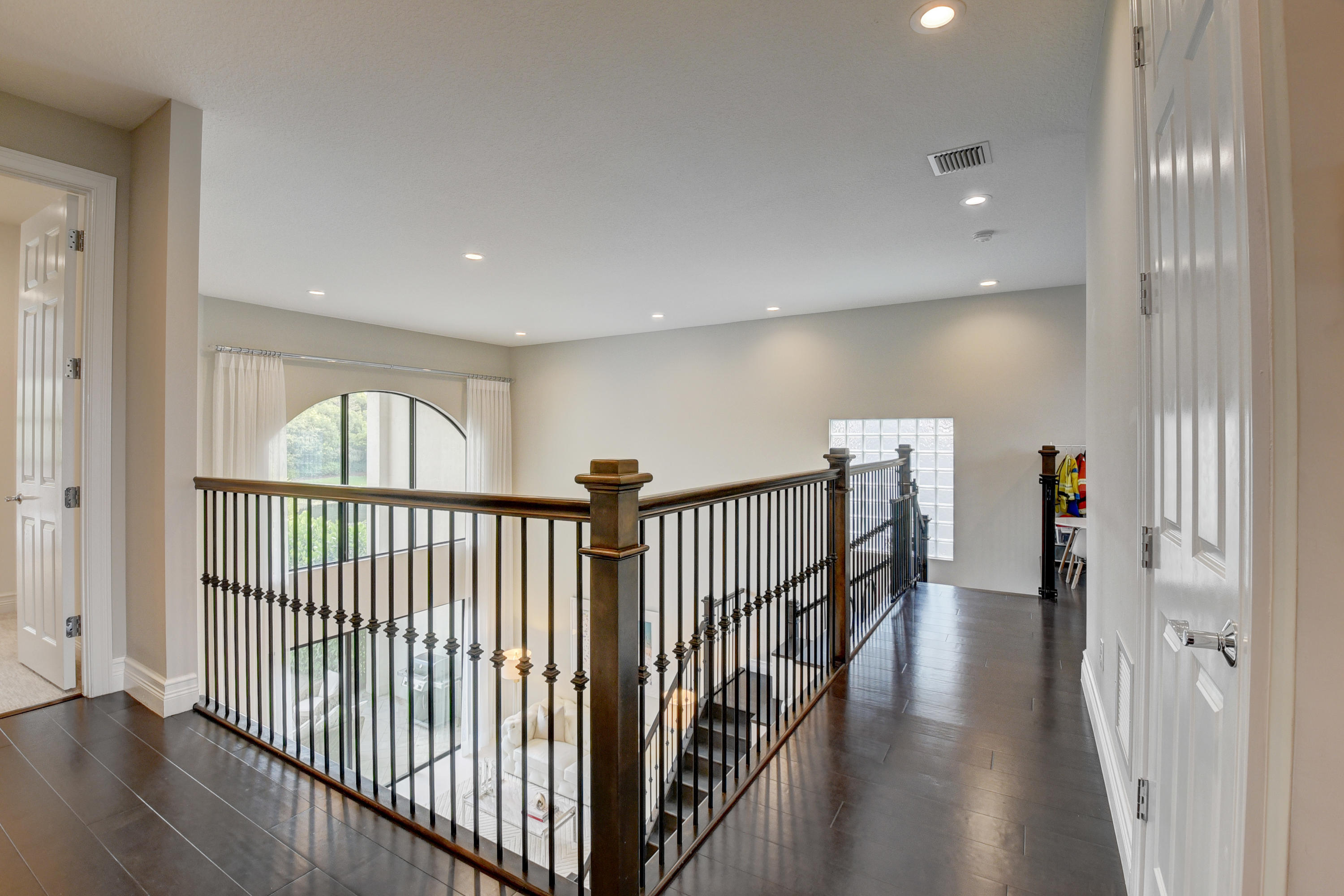 9481 Eden Roc Court Delray Beach, FL 33446 - Photo 17 of 52 Upstairs