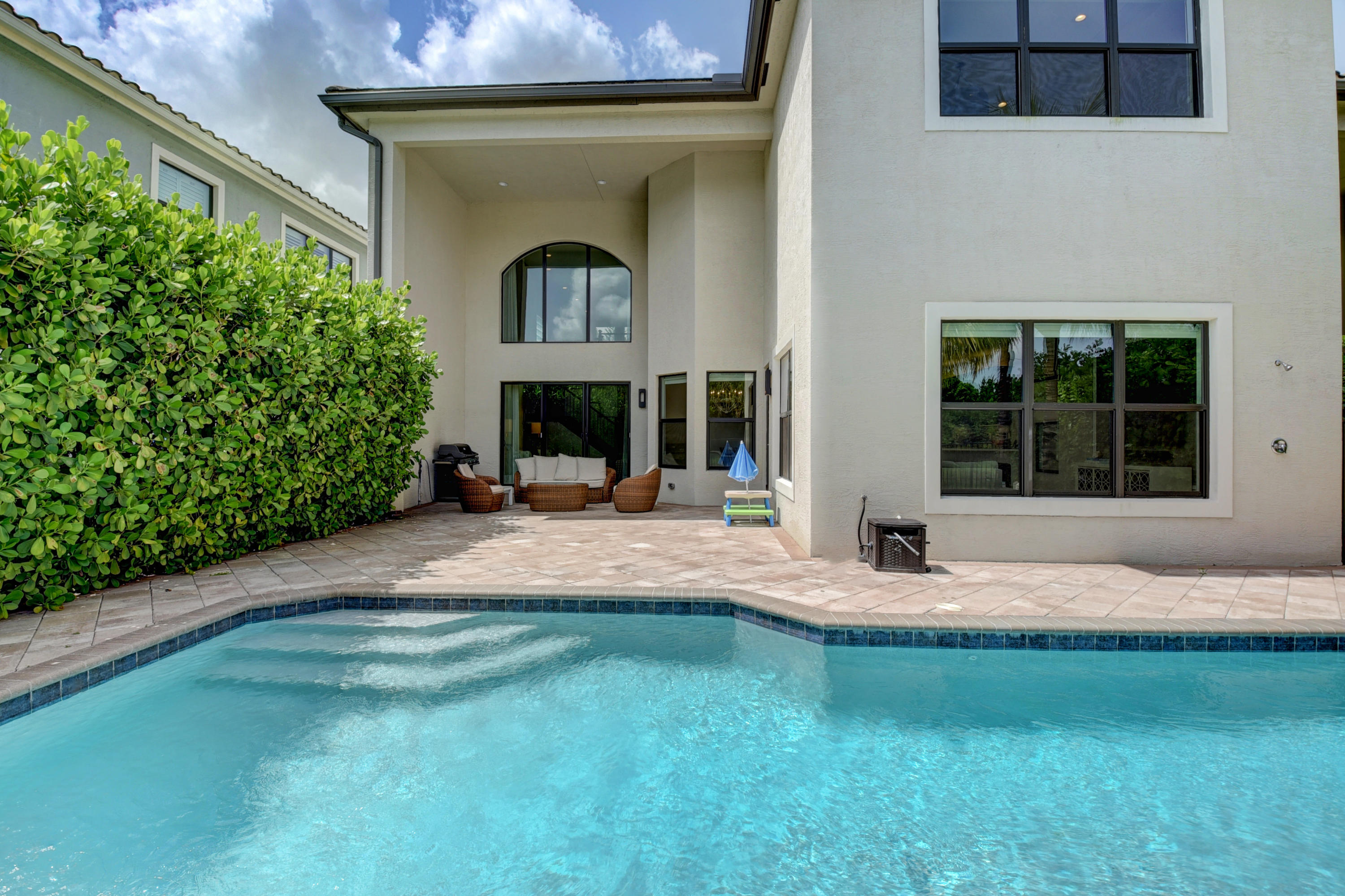 9481 Eden Roc Court Delray Beach, FL 33446 - Photo 29 of 52 Covered Patio & Pool